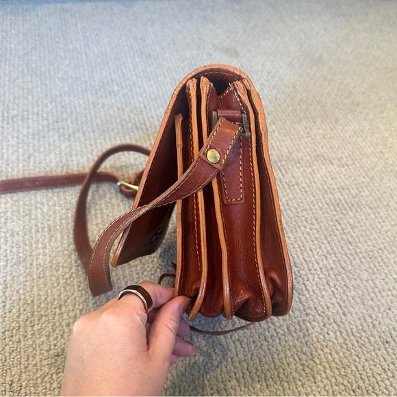 Italian Leather Crossbody Purse — Accordion-Style Small Satchel w Pockets - Picture 9 of 10